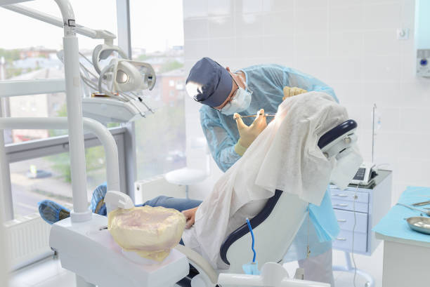 Best Chipped Tooth Repair Near Me  in Holiday, FL